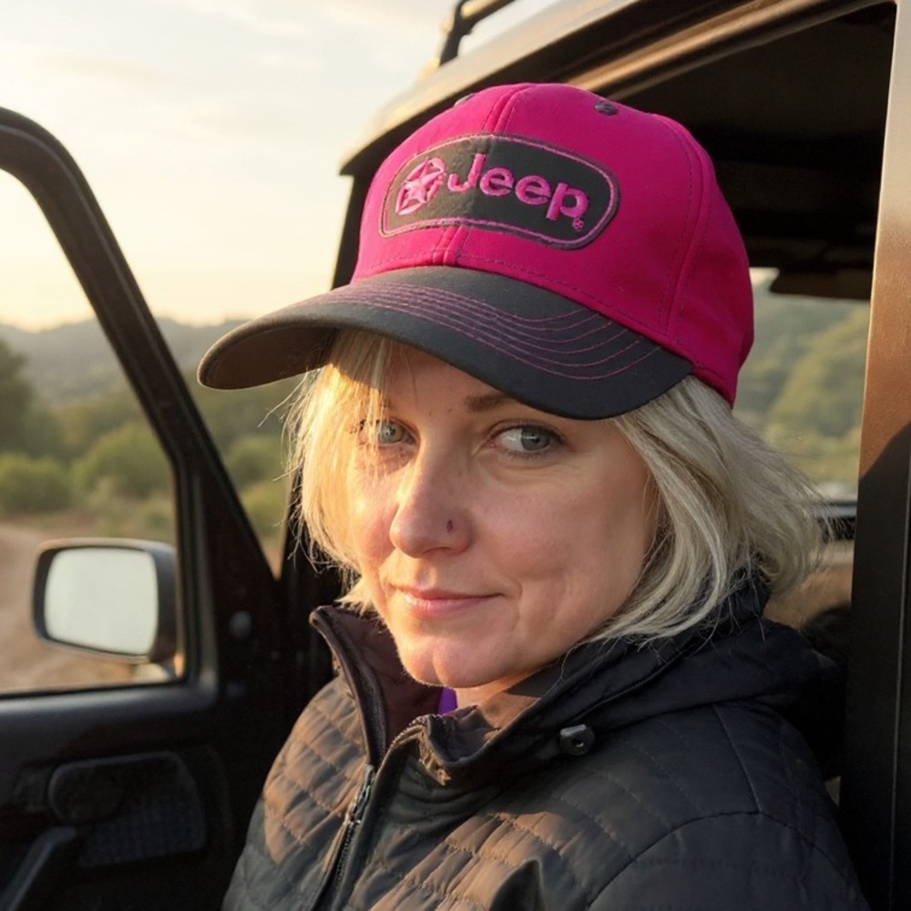 Jeep Baseball Cap Cotton Adjustable Pink and Black NWT
